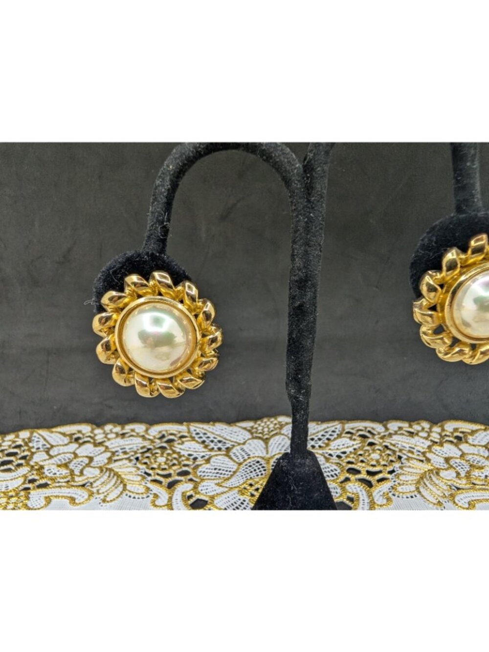 Vtg Christian Dior Faux Pearl Gold tone Chain Earrings 1.25"  Designer Runway - Picture 12 of 16